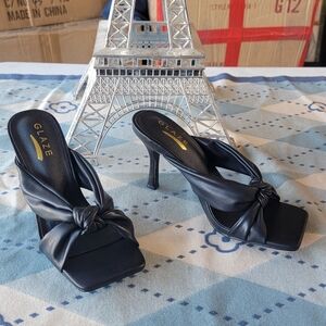 Glaze Elegant Black Knotted Heels